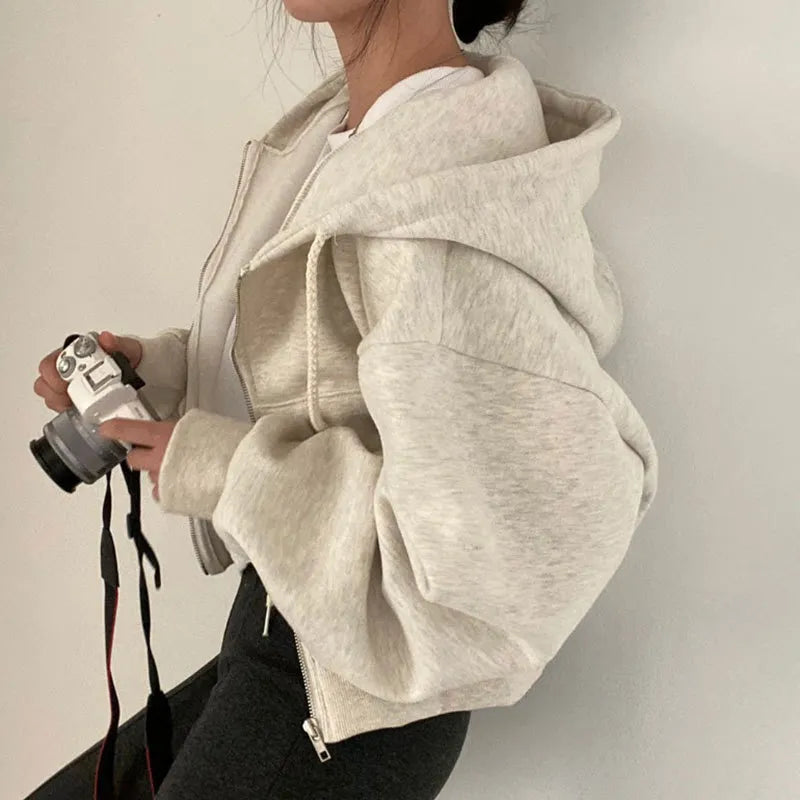 Krótka bluza rozpinana z kapturem Hypnos-Helthfit.pl