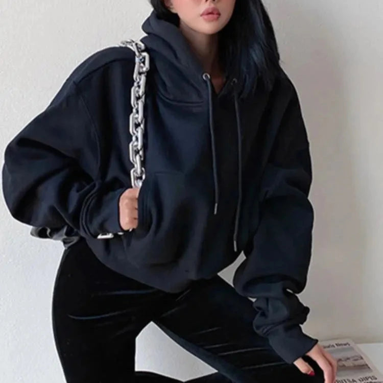 Krótka bluza z kapturem Tanatos-Helthfit.pl
