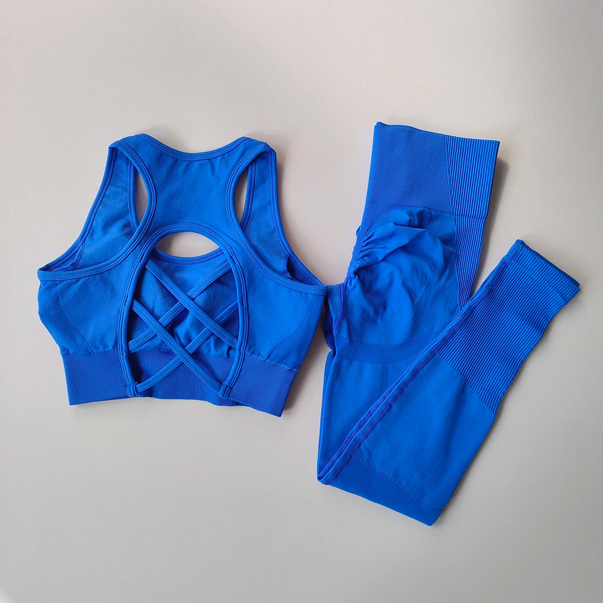 Komplet sportowy top + legginsy pushup Boreasz-helthfit.pl