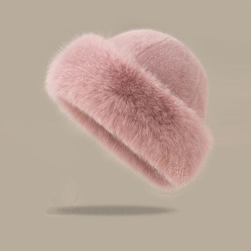 Puchata czapka damska Afrodyta