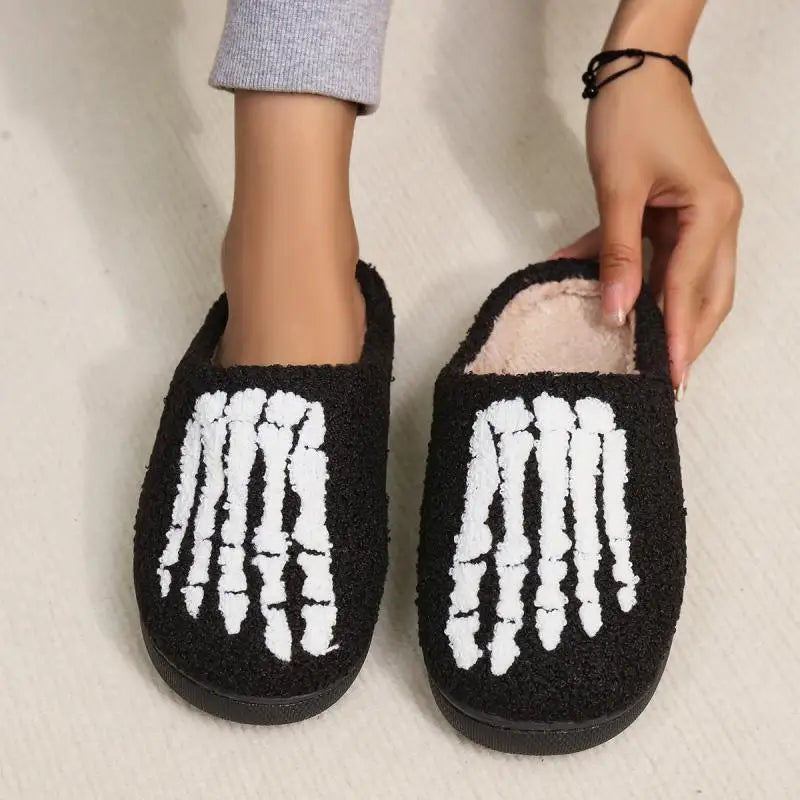 Kapcie na Halloween z motywem kościotrupa Hades-helthfit.pl