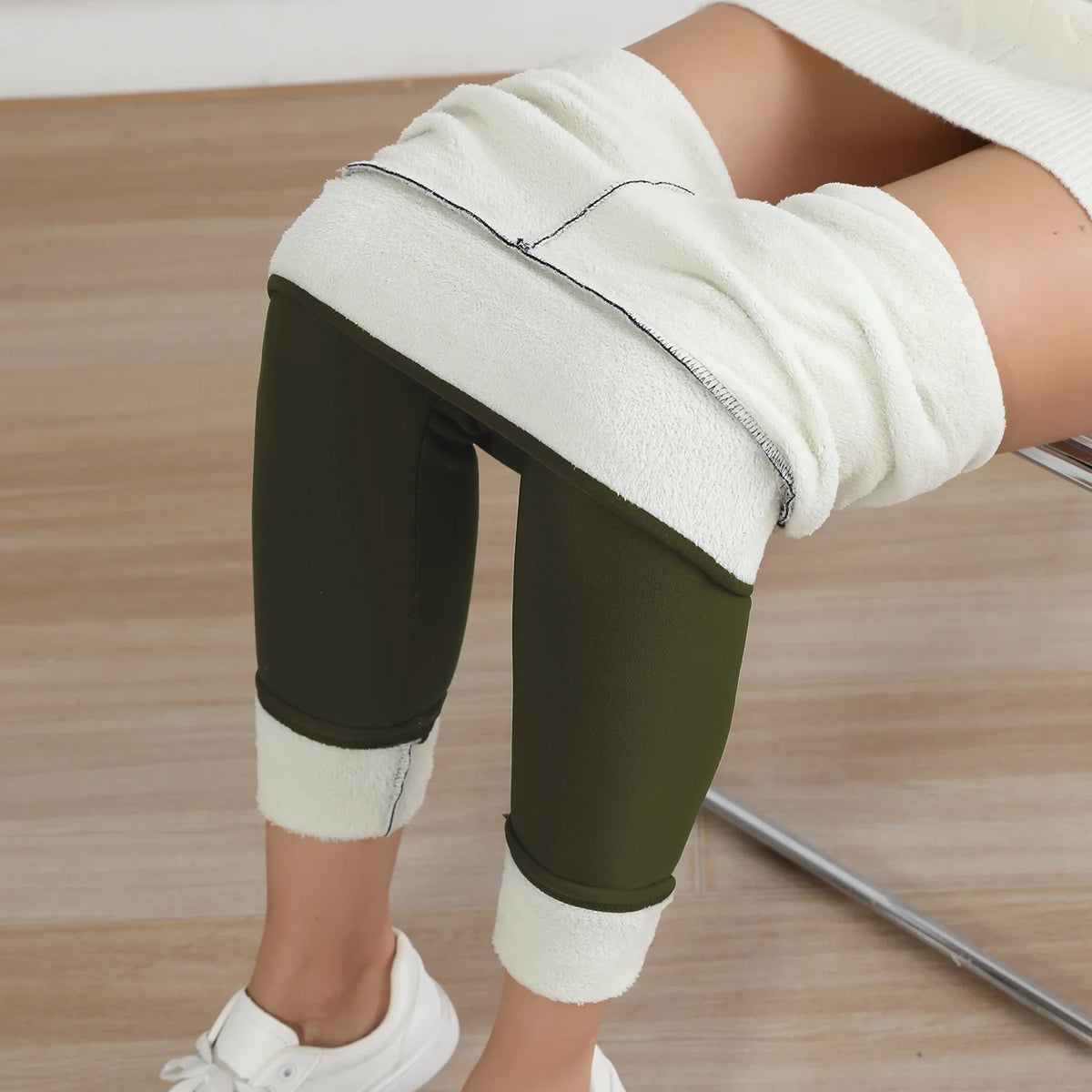 Ocieplane legginsy z wysokim stanem Ejlejtyja